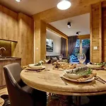 Apartamenty Pod Giewontem Gawra - Z Tarasem, Sauna I Jacuzzi W Cenie Pobytu - 5 Min Pieszo Do Krupowek *