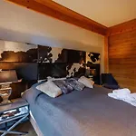 Apartamento Apartamenty Pod Giewontem GAWRA - piękny apartament z tarasem, sauną i jacuzzi w cenie pobytu - 5 min pieszo do Krupówek