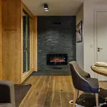 Apartamento Apartamenty Pod Giewontem GAWRA - piękny apartament z tarasem, sauną i jacuzzi w cenie pobytu - 5 min pieszo do Krupówek *