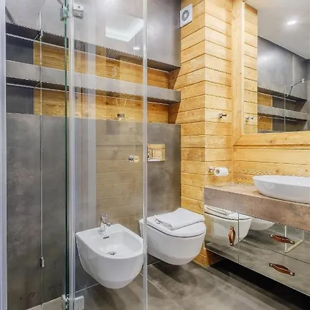 Pod Giewontem Gawra: Luxury With Terrace, Sauna & Jacuzzi Near Krupówki Apartment