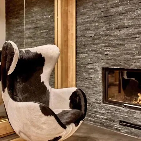 Pod Giewontem Gawra: Luxury With Terrace, Sauna & Jacuzzi Near Krupówki *