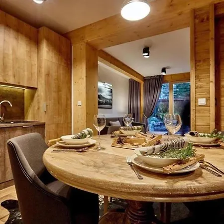 Pod Giewontem Gawra: Luxury With Terrace, Sauna & Jacuzzi Near Krupówki *