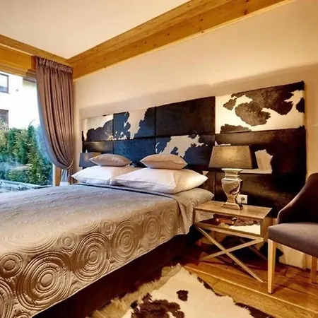 Pod Giewontem Gawra: Luxury With Terrace, Sauna & Jacuzzi Near Krupówki Apartment Zakopane